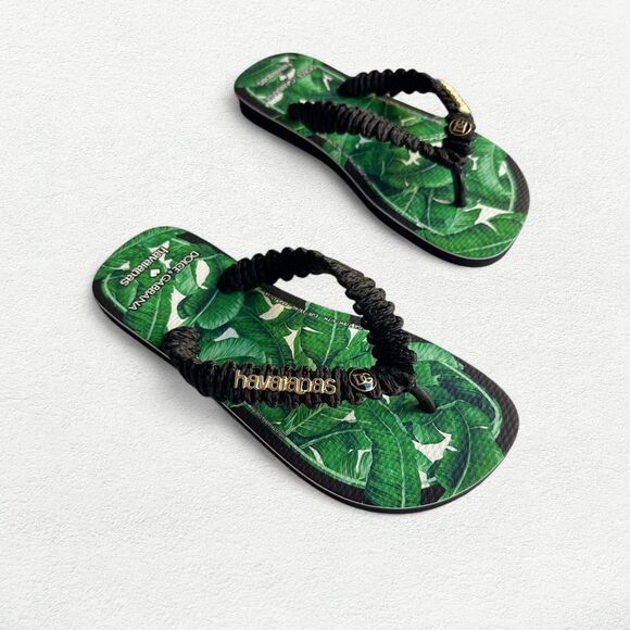 Dolce & Gabbana x Havaianas Flip Flops in Banano - Picture 1 of 8